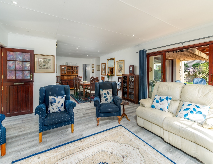 3 Bedroom Property for Sale in The Island Western Cape